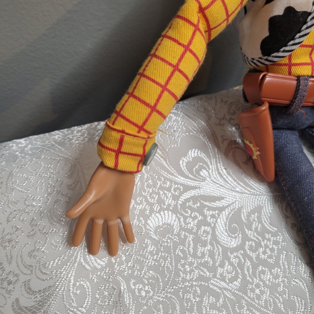 Disney Woody Talking Action Figure 15 in. Bonnie Toy Story 4 Pull String NO HAT - Picture 9 of 17